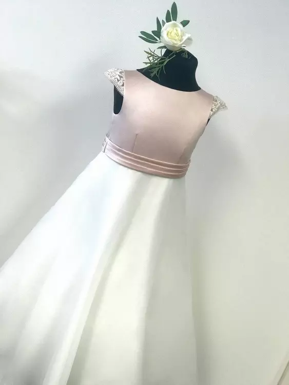 Vintage inspired flower girl dresses 2025
